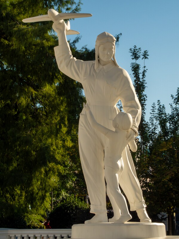 6 May Park Colonnade  2025-08-18 1-2